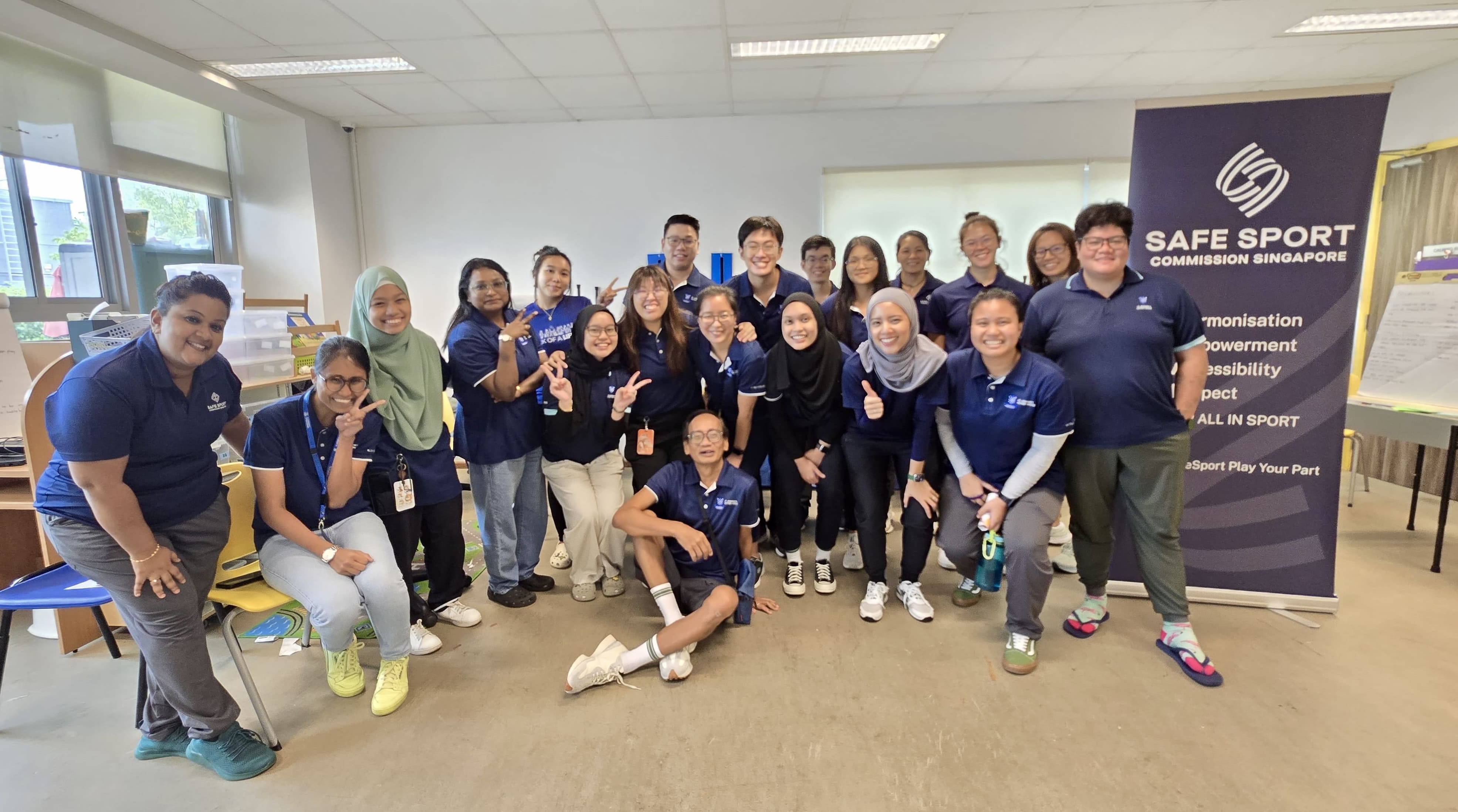 A group picture at the end of the session